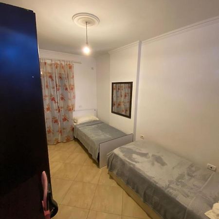 Chlo Apartment 3 Τίρανα Εξωτερικό φωτογραφία