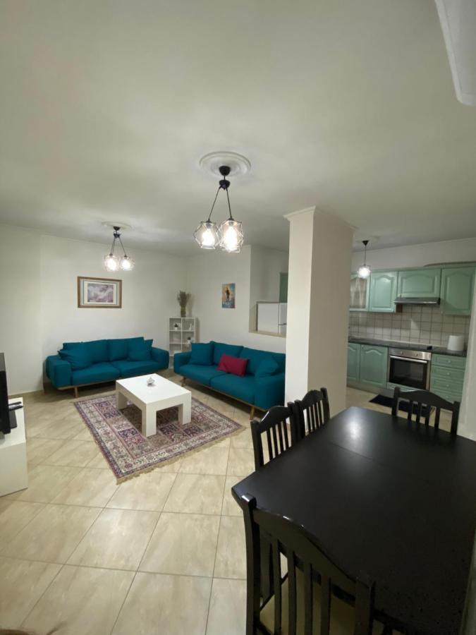 Chlo Apartment 3 Τίρανα Εξωτερικό φωτογραφία