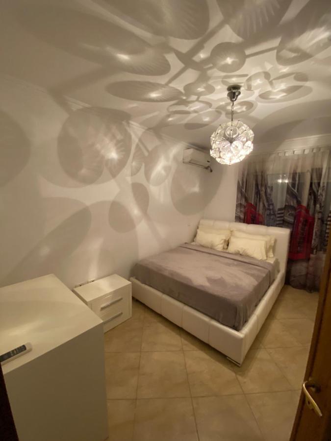 Chlo Apartment 3 Τίρανα Εξωτερικό φωτογραφία