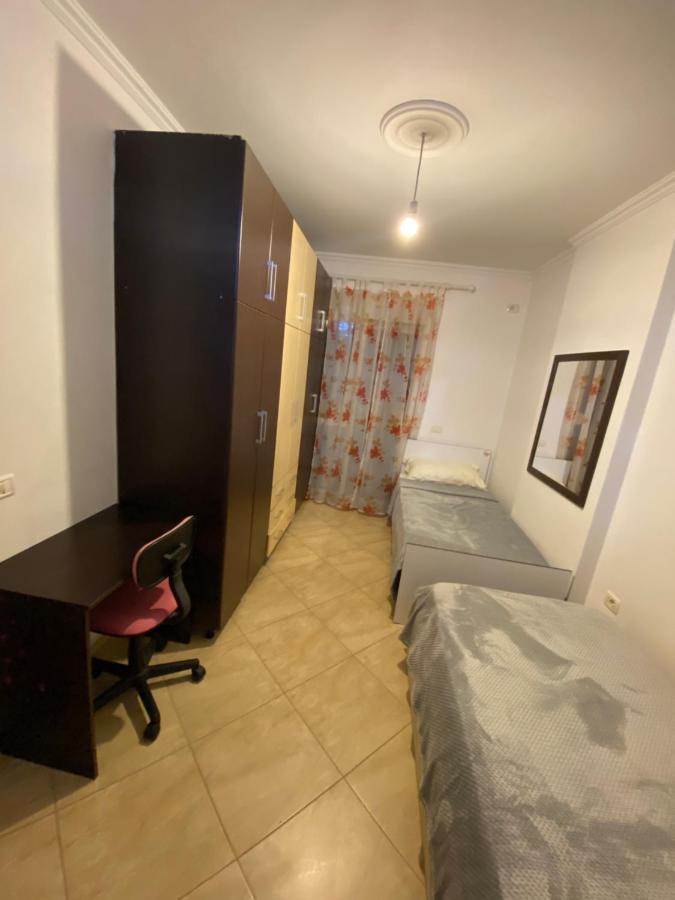 Chlo Apartment 3 Τίρανα Εξωτερικό φωτογραφία