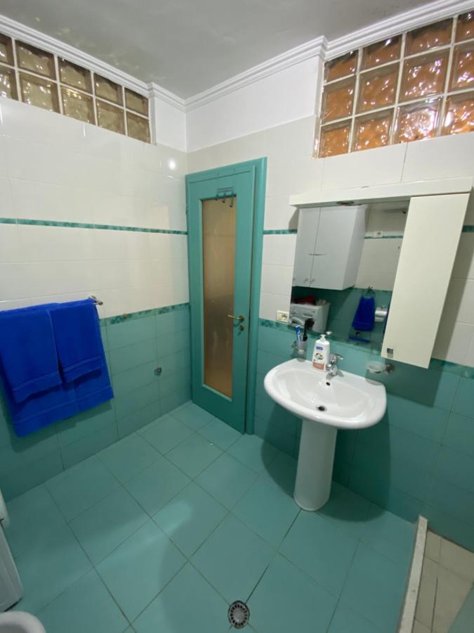 Chlo Apartment 3 Τίρανα Εξωτερικό φωτογραφία